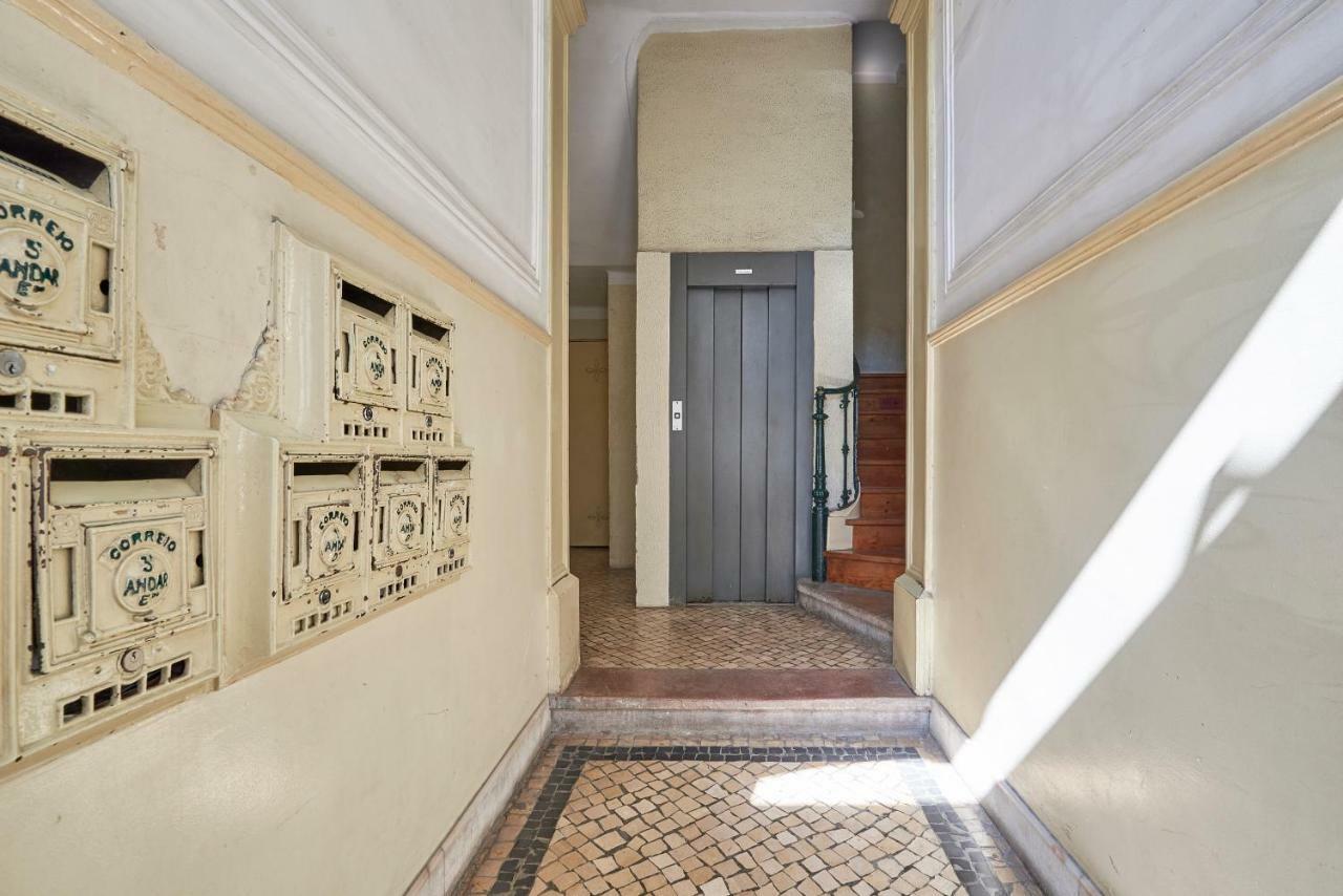 Charming Apartment Marques Lisbon Luaran gambar